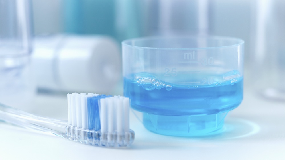 A recent study reported that poor dental hygiene and excessive use of mouthwash containing alcohol could increase the risk of oral cancer.